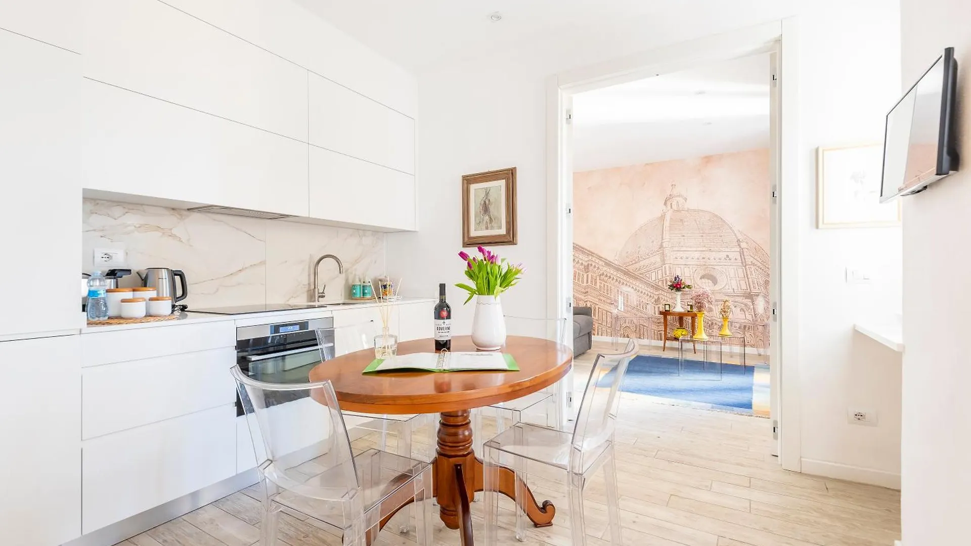 Dome House, Florence Apartment